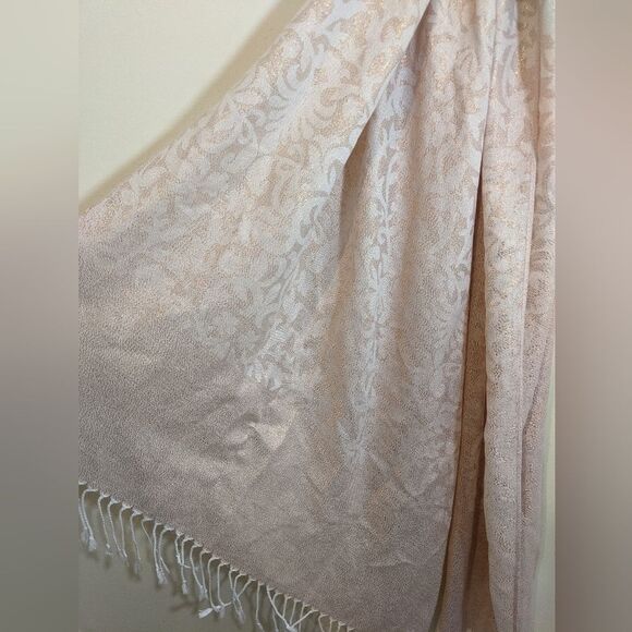 White House Black Market Jacquard Metallic Oblong Scarf - Picture 3 of 7